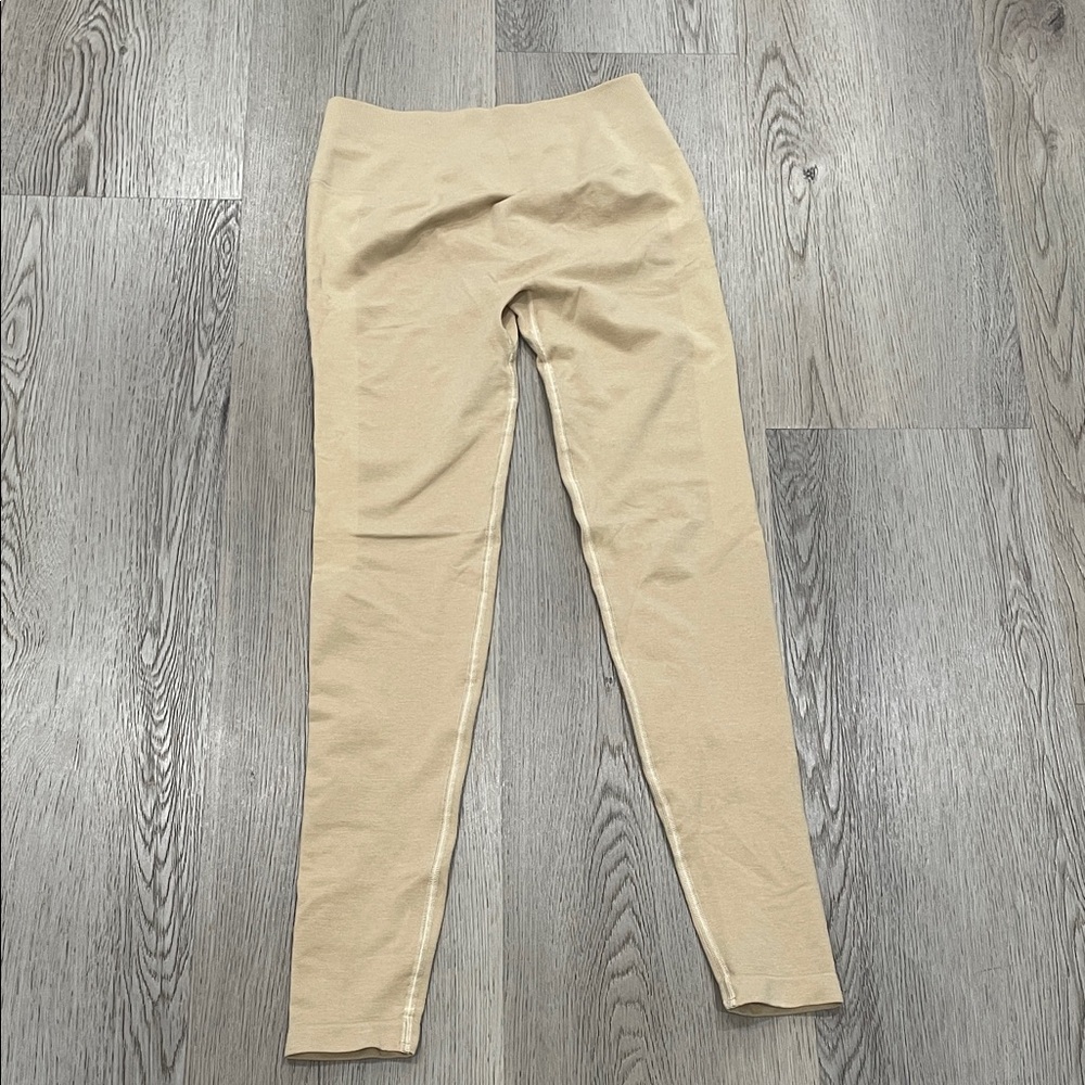 Alphalete leggings
